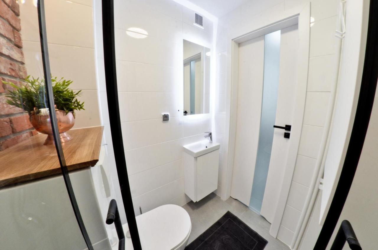 Appartamento Apartament Z Dwoma Sypialniami Malbork Esterno foto